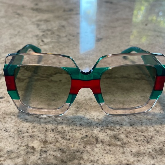 GUCCI GG0178S Oversized Sunglasses - Picture 7 of 9